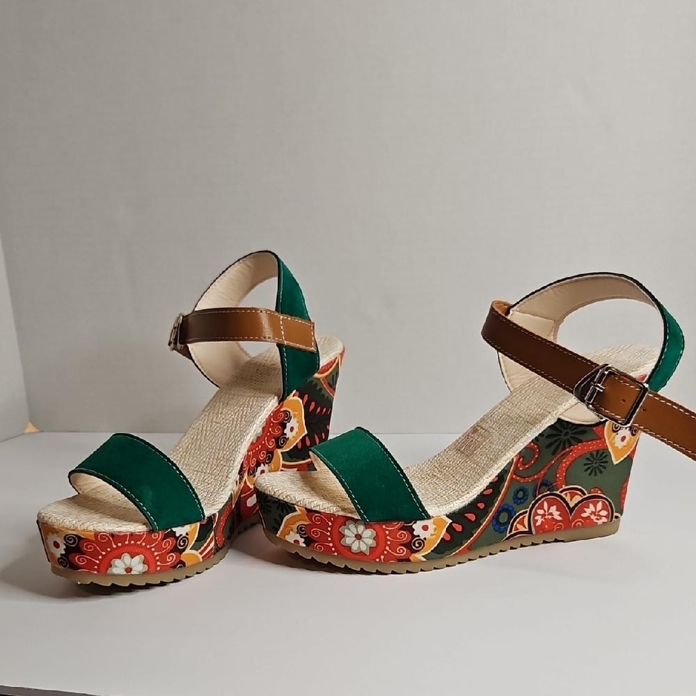 Mod Paisley Wedge Sandals Size 8 (38) Platform 70s Style